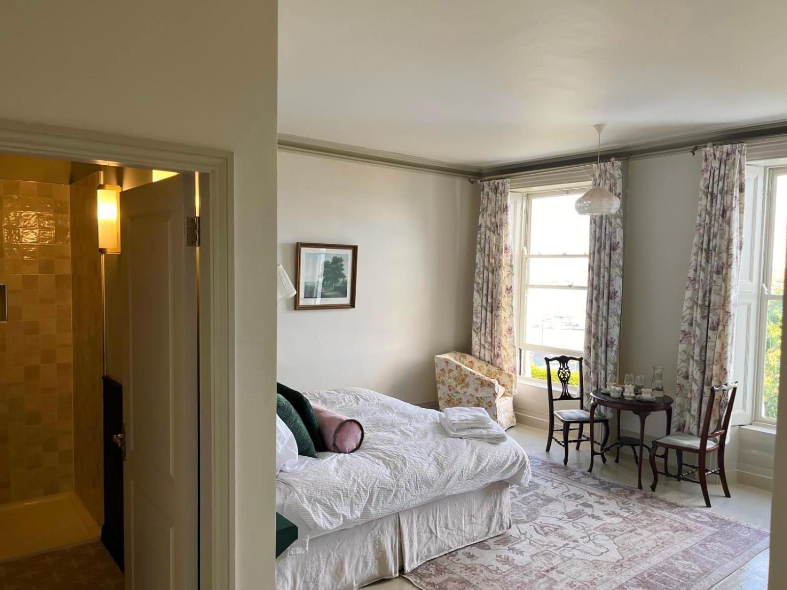 Bed and Breakfast Lynwood House An Cóbh Esterno foto
